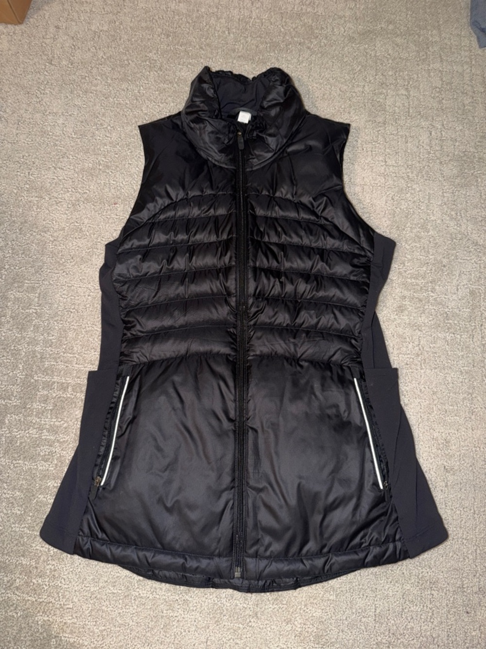 lululemon athletica Black Quilted Puffer Vest - Zip Front